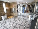 エントランス部分 ニュ－リバ－九工大駅前