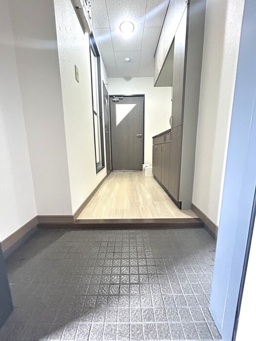玄関 ロイヤルトレンディ