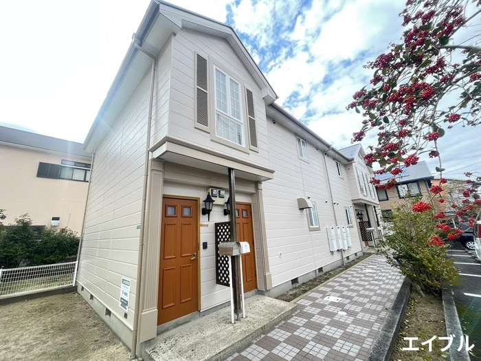 外観写真 ハ－バル２４