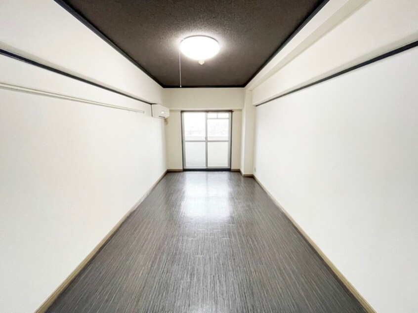 居室 ロイヤルリージェント