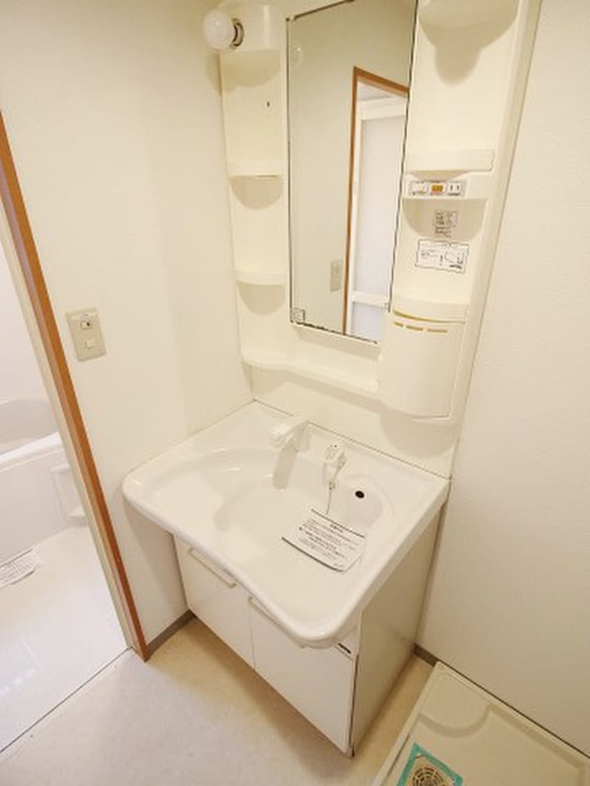 洗面 エスベランサ南小倉Ⅱ