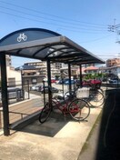 駐輪場 高峰ポロニア