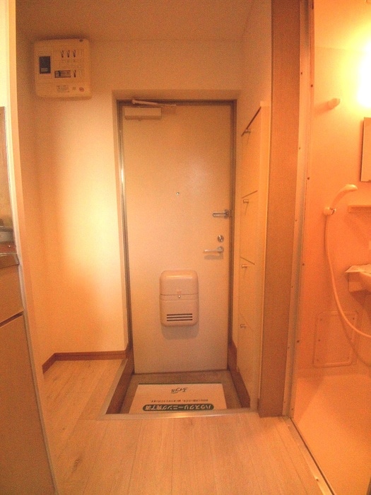 廊下 インテリジェント百道GEM