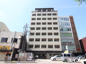 ｴﾝｸﾚｽﾄ六本松(205)