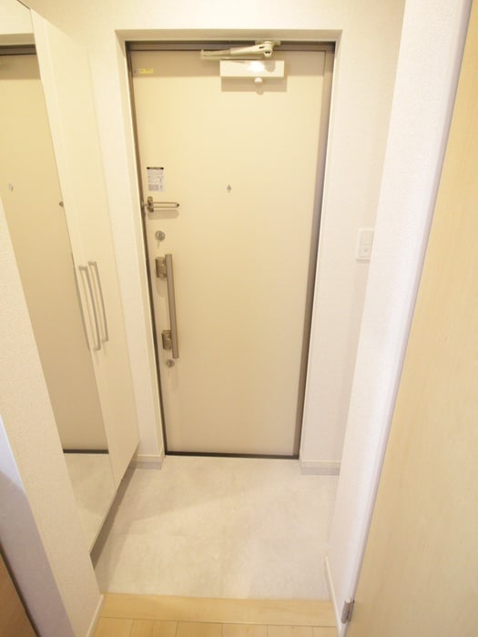 玄関 カルフール千防