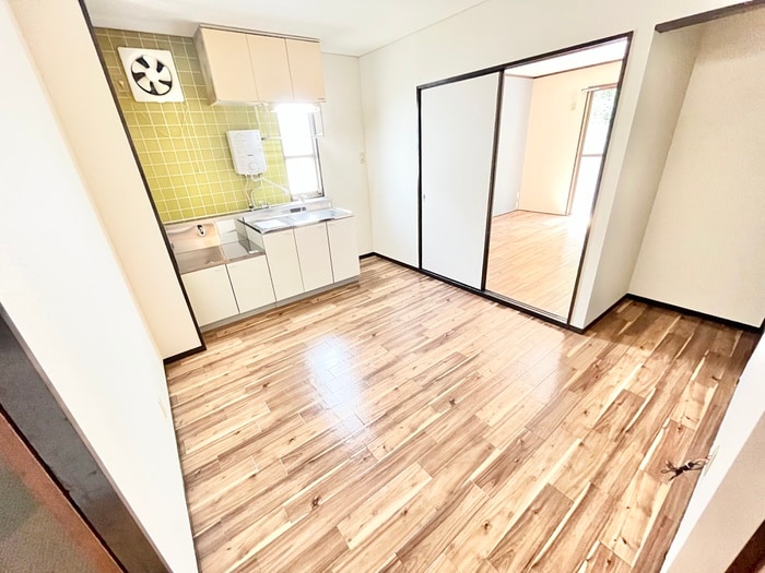 居室 パレ－シャル菊入