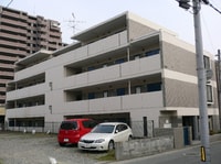 PLEAST箱崎宮前