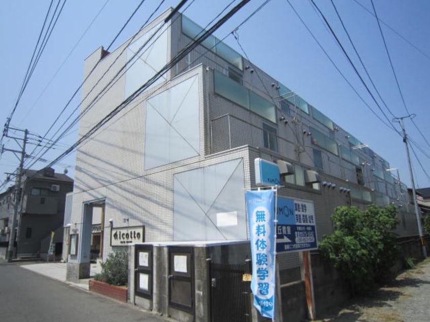 エントランス部分 アディック友泉