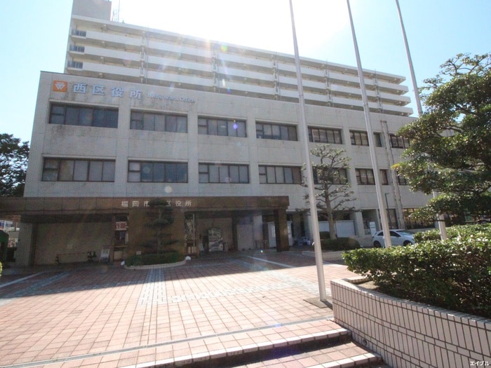 西区役所(役所)まで330m 川原ビル