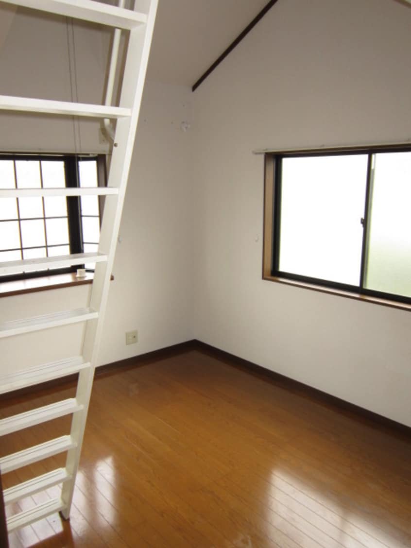 居室 ハ－モニ－ハイツＣ