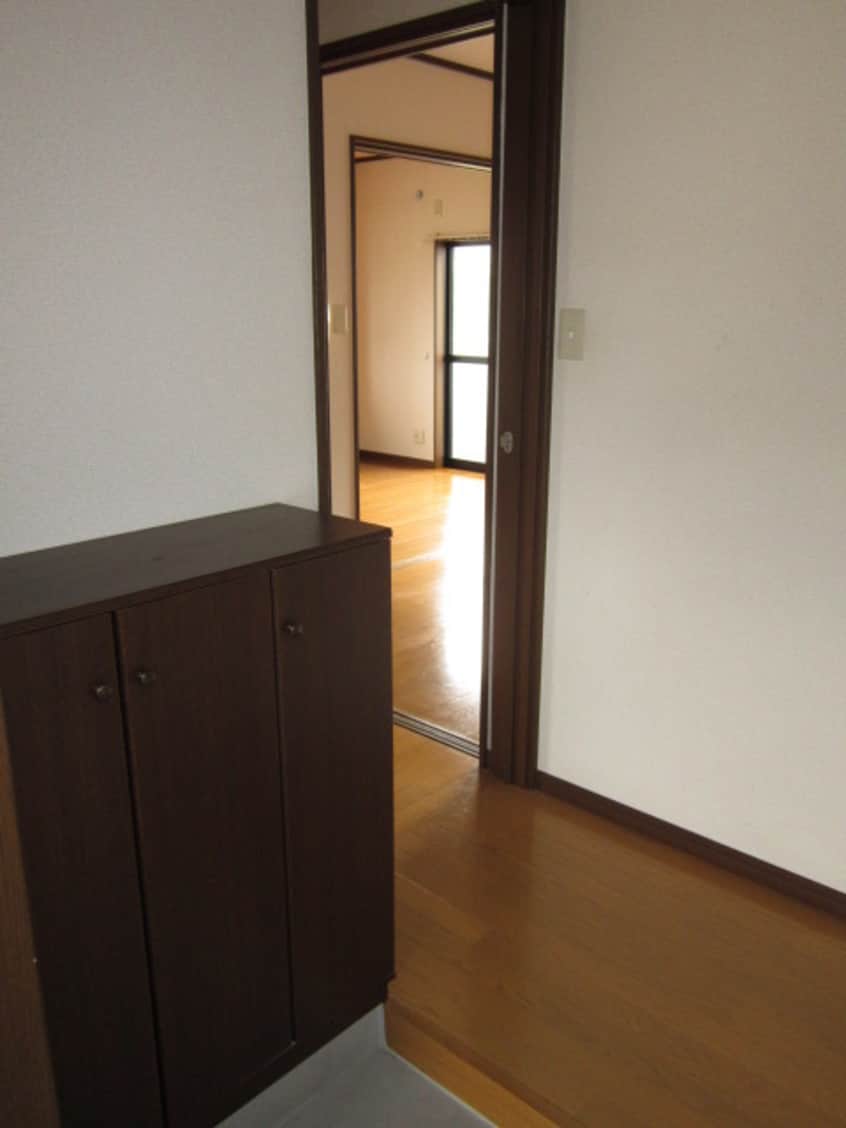 廊下 ハ－モニ－ハイツＣ