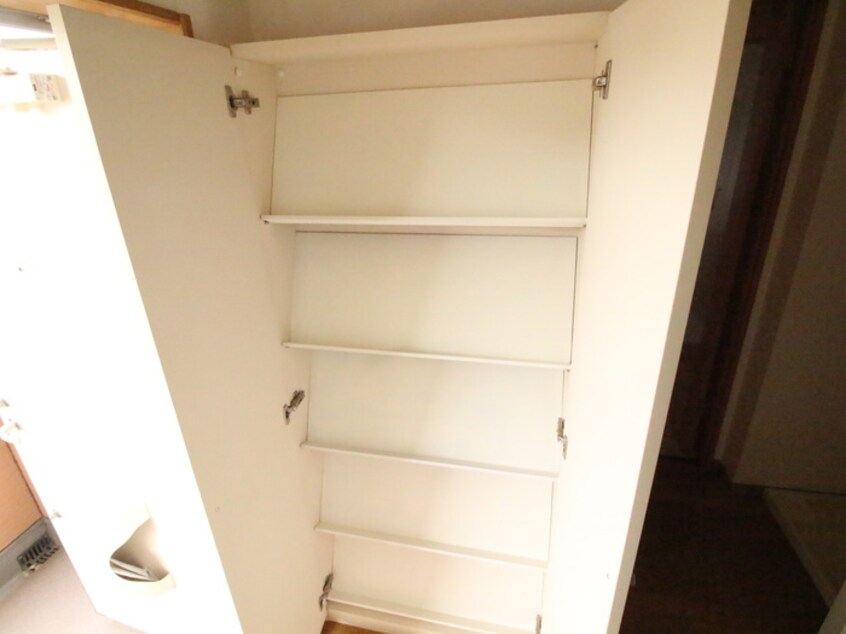 靴箱 シャトレーヌ諸岡