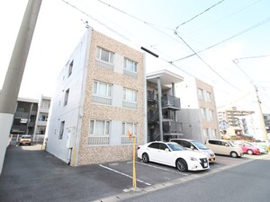 フルール三ヶ森　A棟