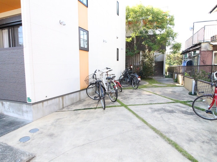 駐輪場 セレーノ
