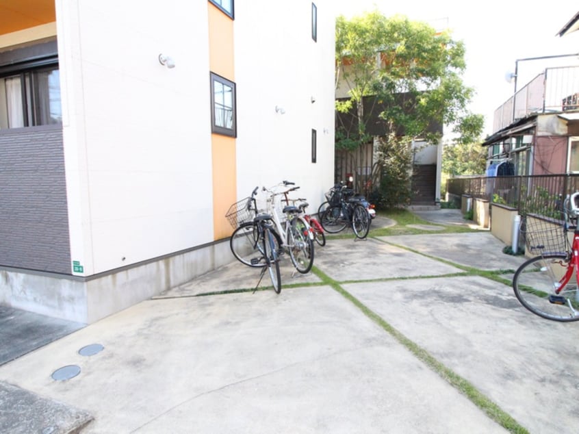 駐輪場 セレーノ