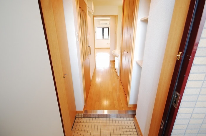 玄関 プレステ－ジ　デル・エアポ－ト