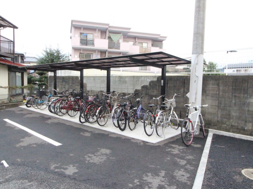 駐輪場 藤ビル