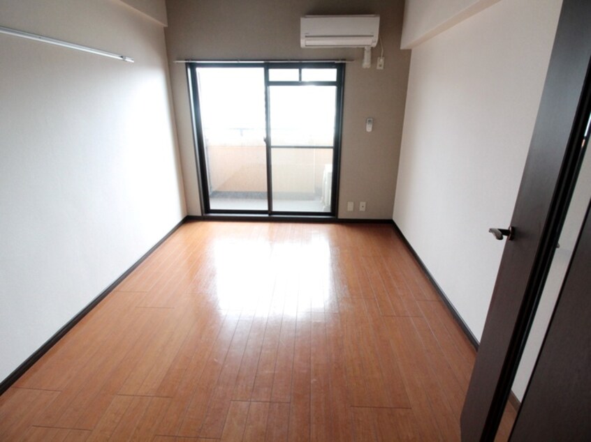 居室 ギャラン黒崎