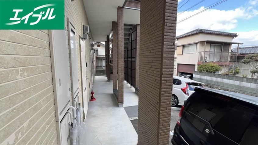 エントランス部分 ブエナカーサ近大前