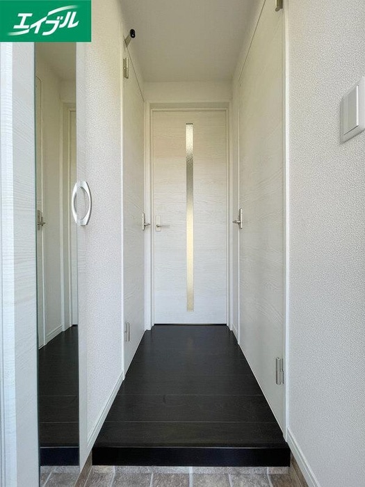 玄関 ブエナカーサ近大前