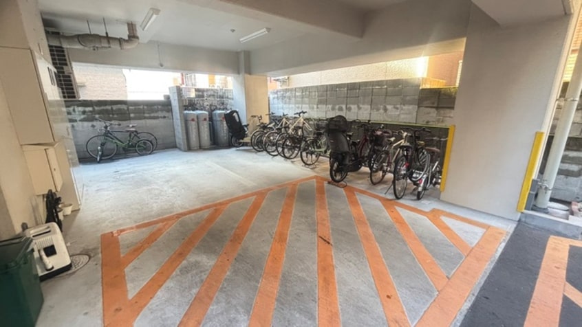 駐輪場 エルシオン平之町
