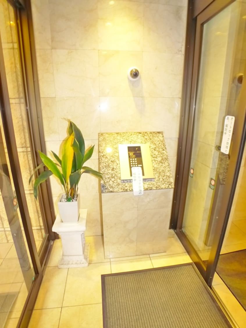 エントランス部分 エルシオン平之町