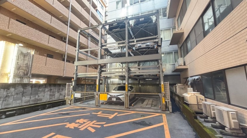 駐車場 エルシオン平之町