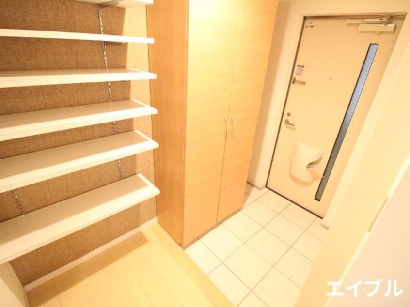 玄関 ユゥ＆ミィ金山駅前Ｇ棟