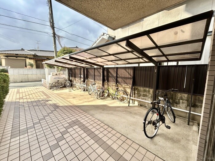 駐輪場 サンローゼ本城東