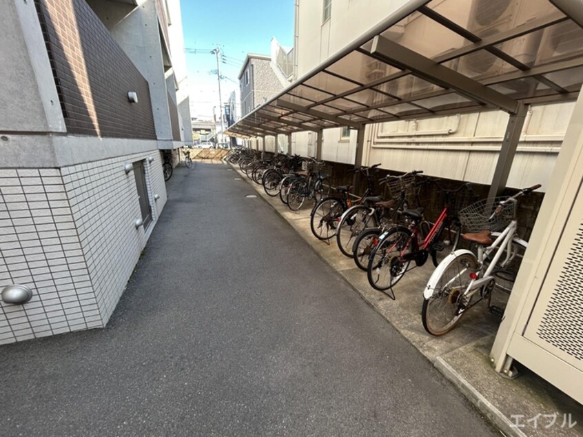 駐輪場 Ｓｕｎ　ｓｈｉｎｅ　葉月館