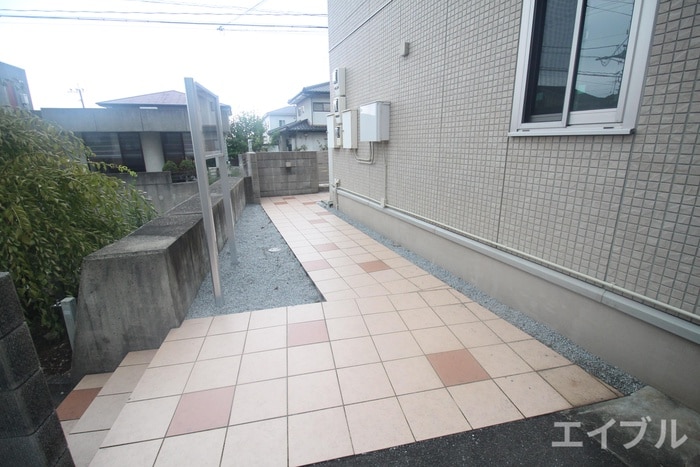 外観写真 キャトルセゾンＡ棟