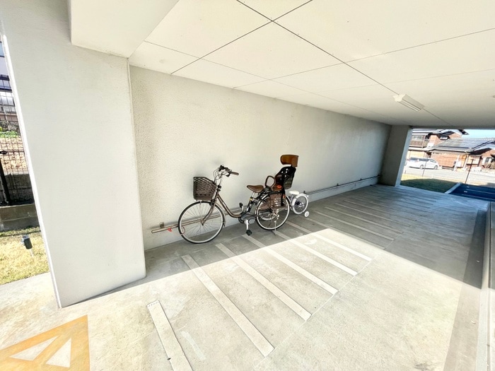 駐輪場 アムール瀬板の森