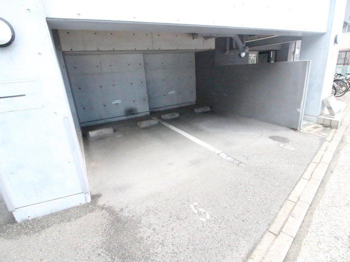 駐車場 ソシアル六本松(804)