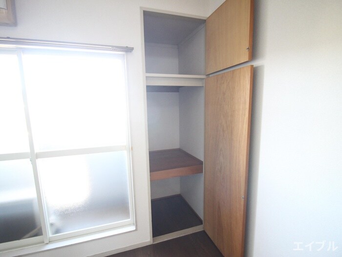 収納 もくせい館