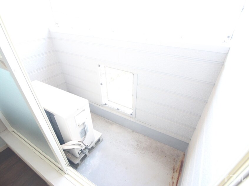 ベランダ・バルコニー もくせい館