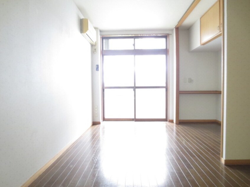 居室 エスポア－ル香住ヶ丘