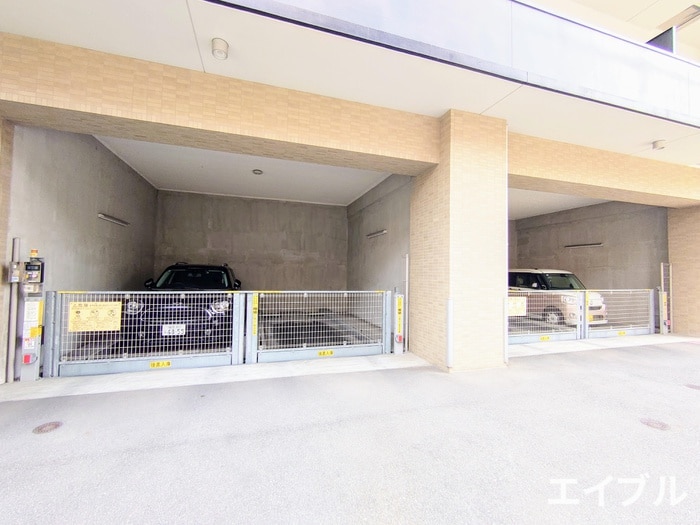 駐車場 modern　palazzo　博多sur