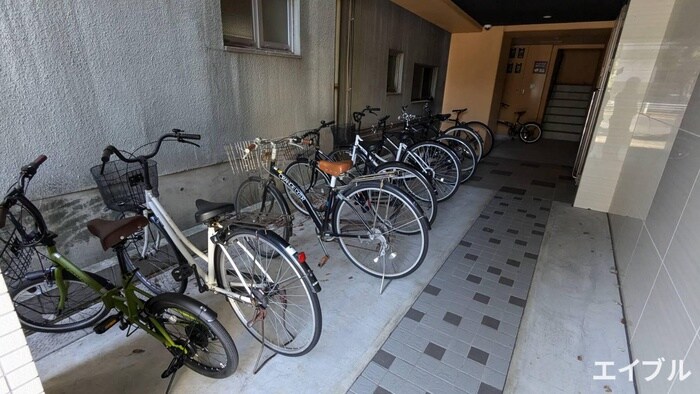 駐輪場 IRISSPIRA BRIGHT A s