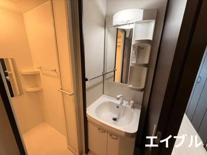 洗面 IRISSPIRA BRIGHT A s