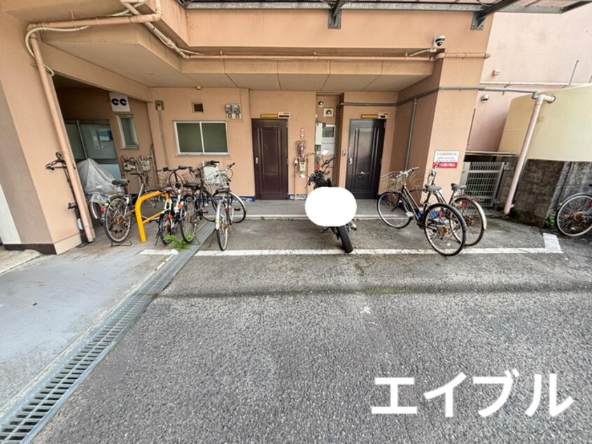 駐輪場 松山ビル