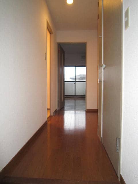 廊下 ドルチェ下山門