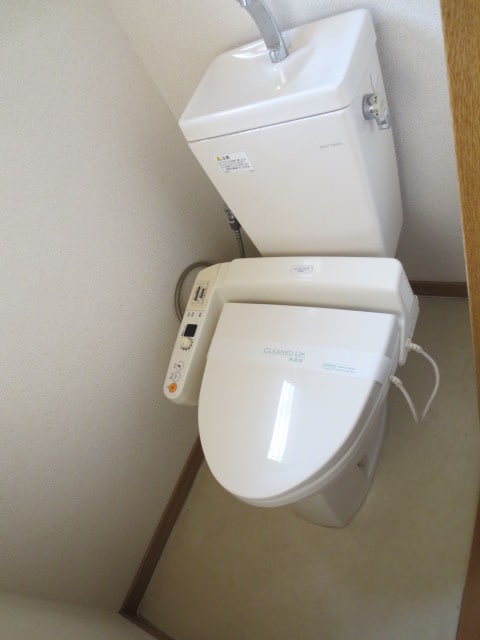 トイレ ルミエ－ル・ドゥ