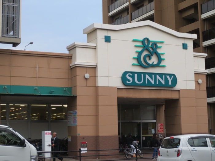 サニー　吉塚駅前店(スーパー)まで869m ルミエ－ル・ドゥ
