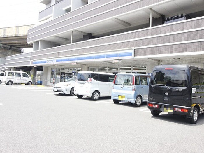 ローソン 小倉鋳物師町店(コンビニ)まで160m ウイングスNEXT西小倉