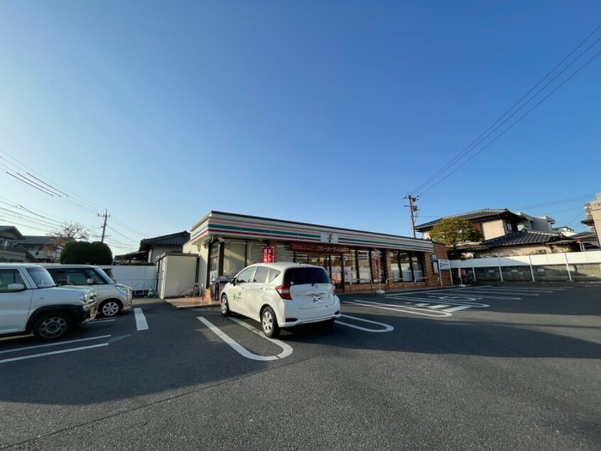 セブンイレブン楠木店(コンビニ)まで90m メゾンほおづきⅡ