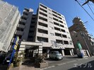 ブルーアイズ中央の外観
