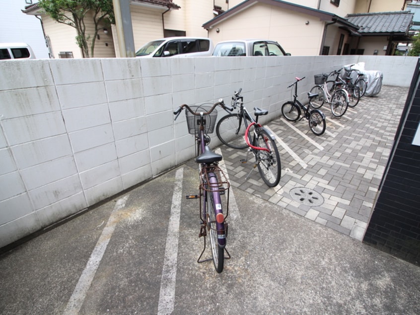 駐輪場 スリム室見