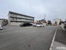 駐車場 アルカンシェル２