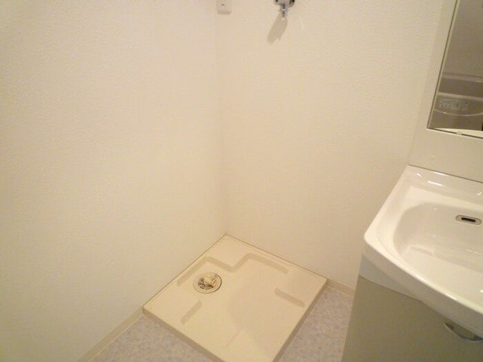 洗濯機置場 ERIOS COURT 中津口