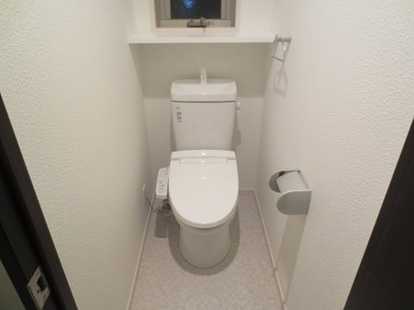 トイレ ERIOS COURT 中津口